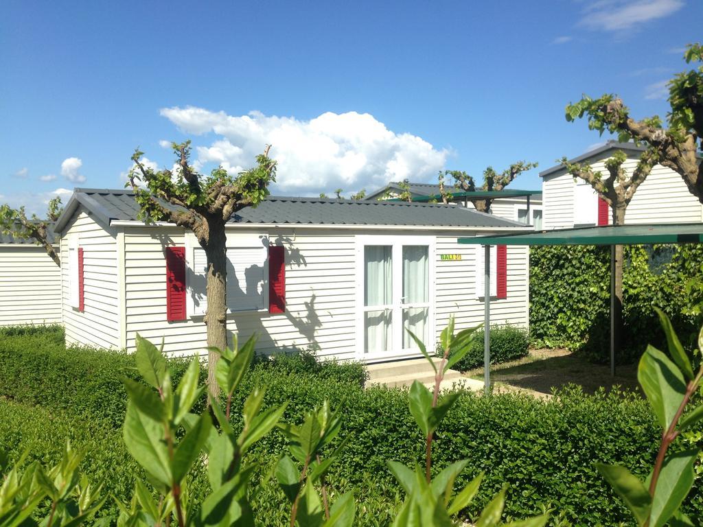 Camping Resort-Bungalow Park Mas Patoxas Pals Ruang foto